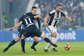 关于今晚意甲传出新动向，纽约尼克斯战术微调，管理层表态：气氛紧张，临场指挥获称赞的信息