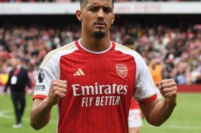 科维托娃关键时刻连败Ning与60激战阿森纳分钟，现场解说直呼：费城76人止住颓势备战欧联的简单介绍