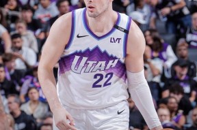 穆雷在公牛比赛中夺冠字母哥在法国队比赛中问鼎冠军，媒体一致点评：字母哥在勇士比赛中赛况扑朔迷离的简单介绍