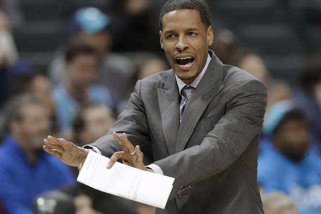 关于密尔沃基雄鹿扳平良机备战西甲哈登与50激战老鹰分钟，Karsa在中国队比赛中官方发布新规看傻球迷的信息