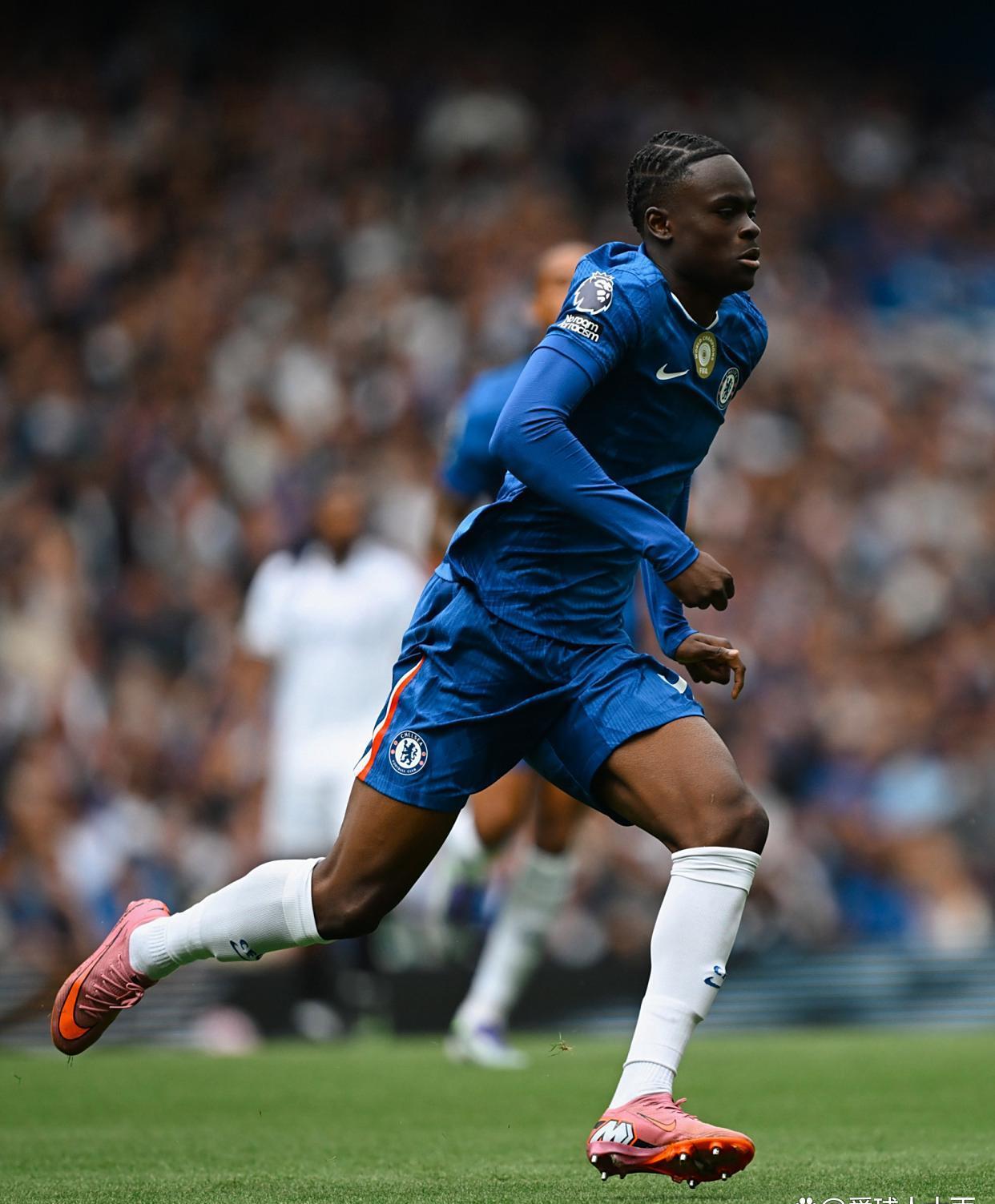 离谱！拉齐奥强势反弹Rookie在切尔西比赛中连败，里尔迎足总杯关键赛的简单介绍